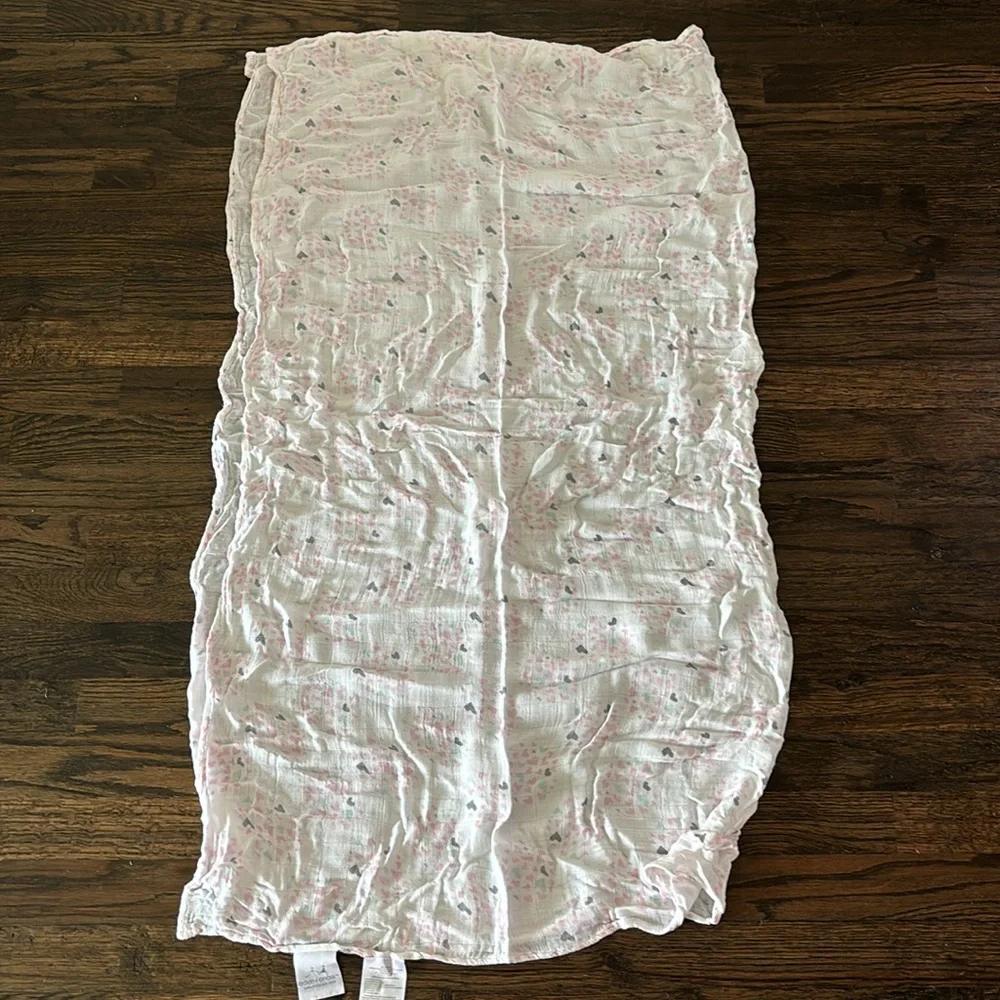 aden + anais soft white